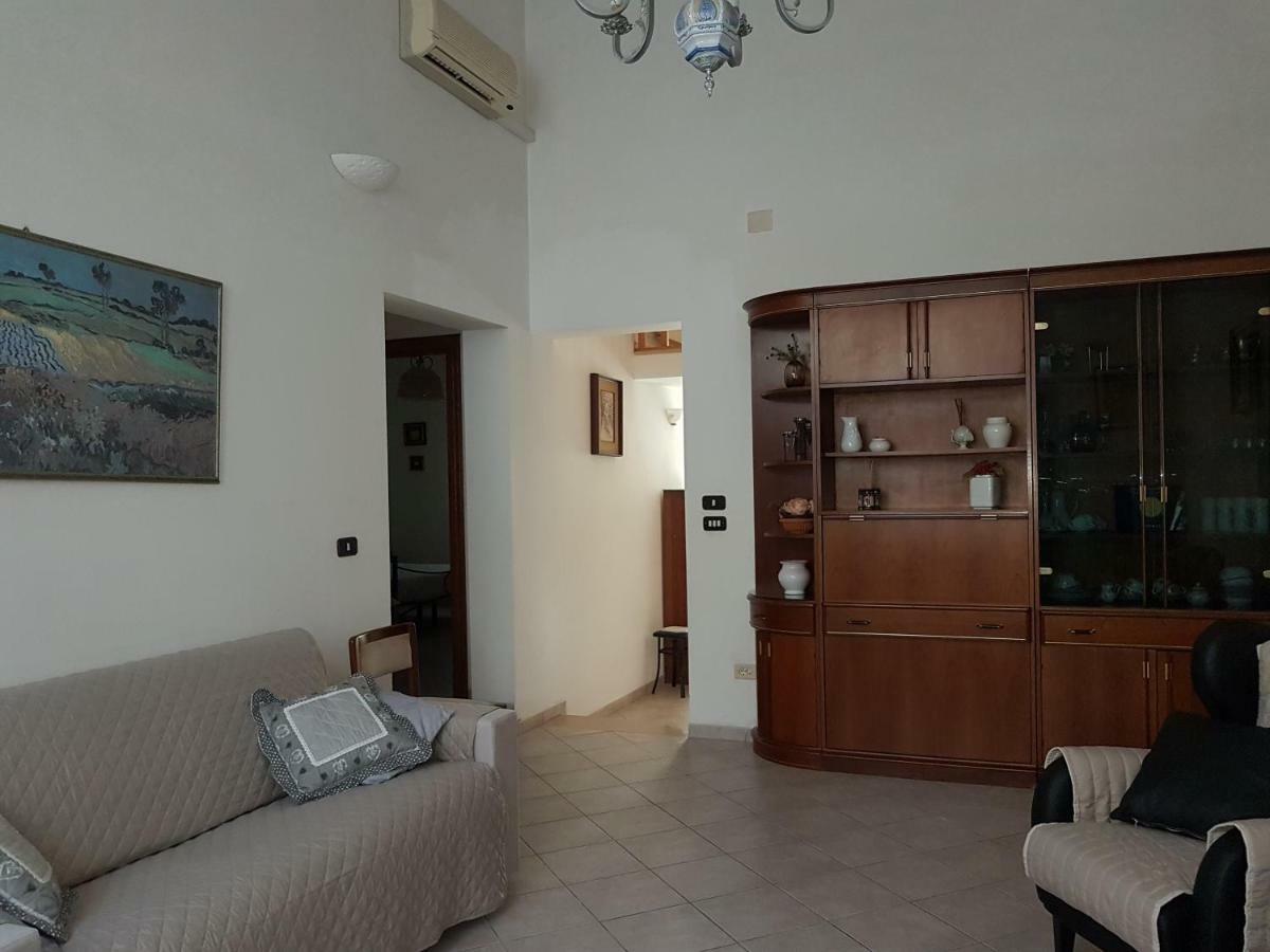 Rental House In Cisternino Exterior photo